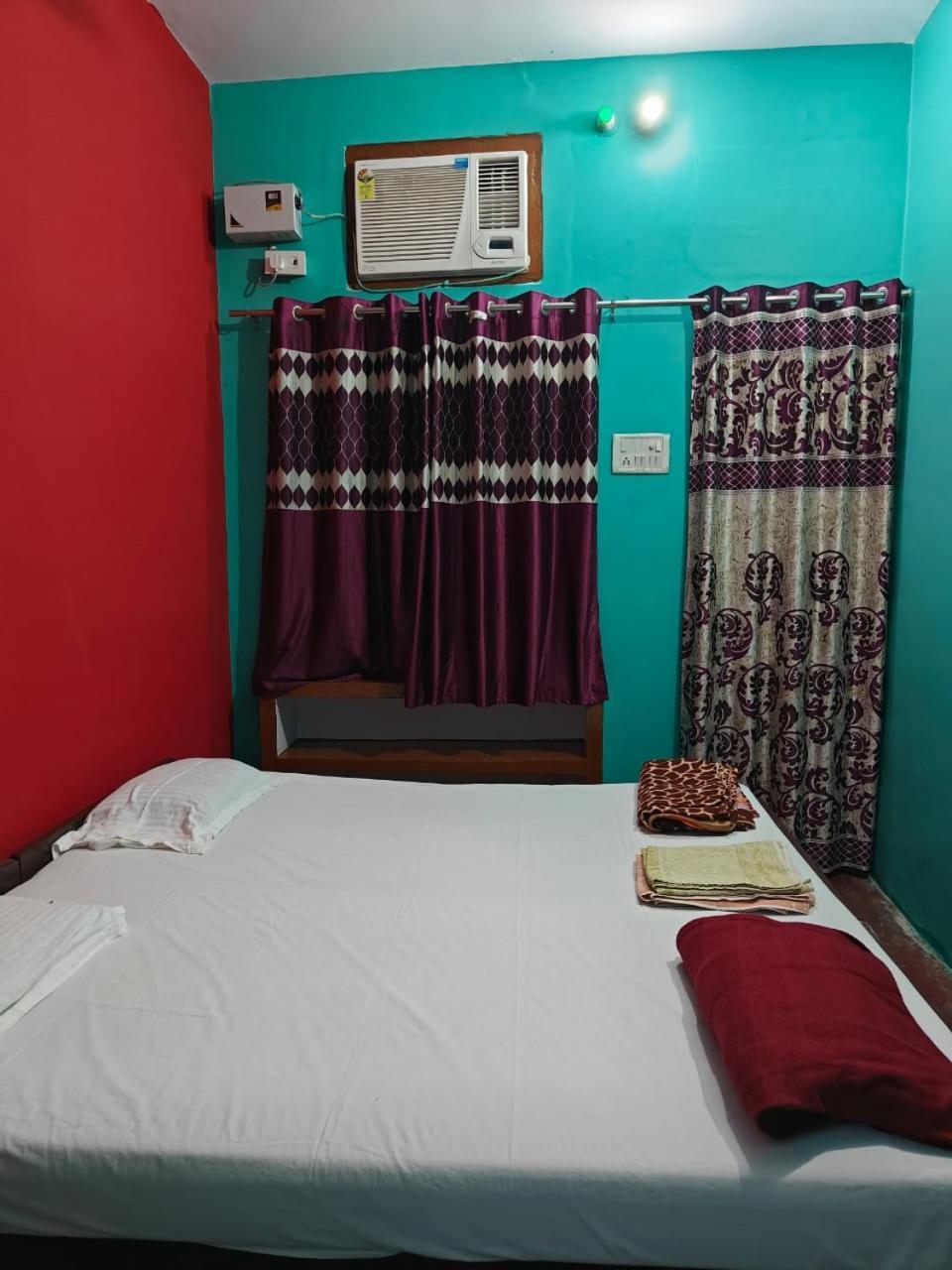 Vishnu Rest House Βαρανάσι Εξωτερικό φωτογραφία