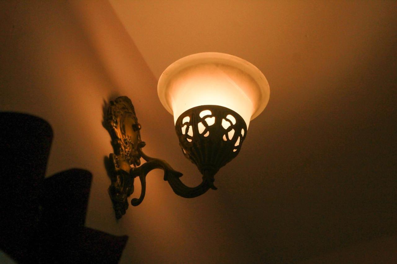Vishnu Rest House Βαρανάσι Εξωτερικό φωτογραφία